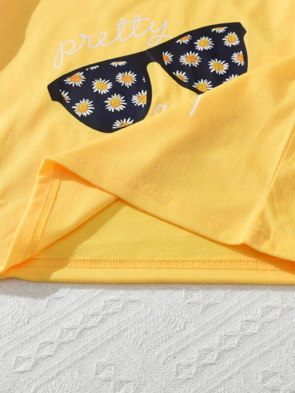 Summer girls yellow positioning pattern T-shirt plus random flower print shorts casual suit girls two-piece suit - Image 5